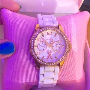 limited edition guess watch 💕